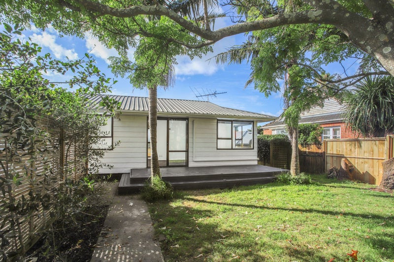 41 Paihia Road, Onehunga, Auckland - Carousel 2