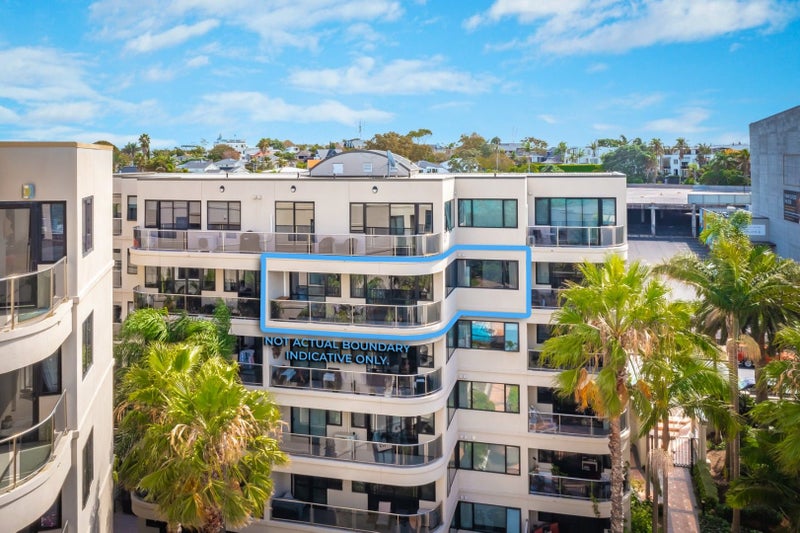 4B/171 Hurstmere Road, Takapuna, Auckland - Carousel 1