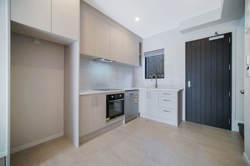 3/65 Moire Road, Massey, Auckland - Carousel 2