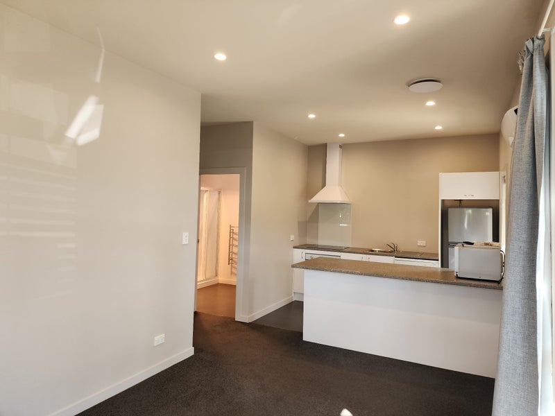 36 Bay Street, Petone, Lower Hutt - Carousel 2