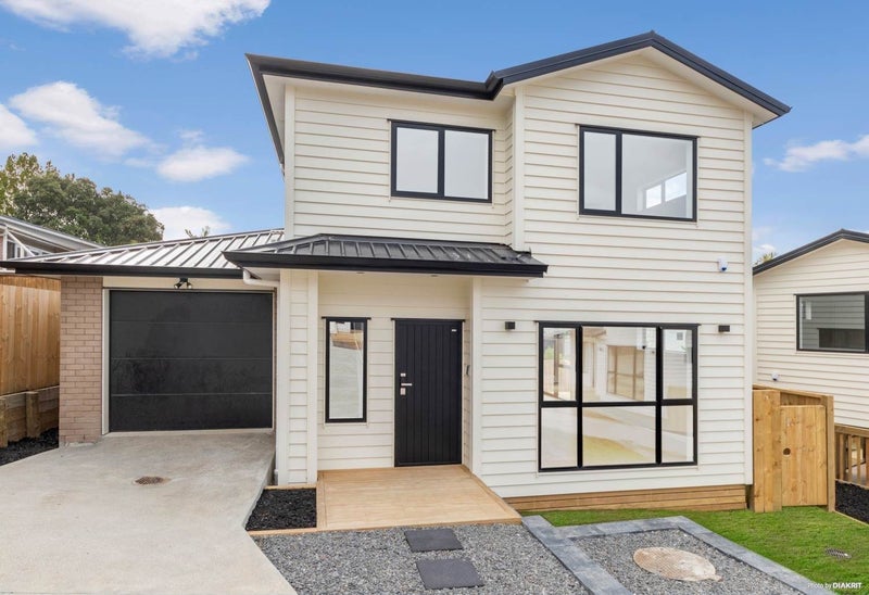 4239C Great North Road, Glendene, Auckland - Carousel 1