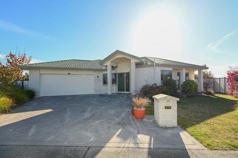 15 Gresham Place, Taradale, Napier - Carousel 1