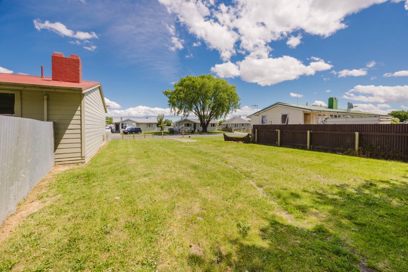 707/705 Kiwi Street, Camberley, Hastings - Carousel 2