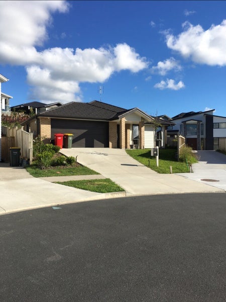12 Sibling Court, Silverdale, Silverdale - Carousel 1