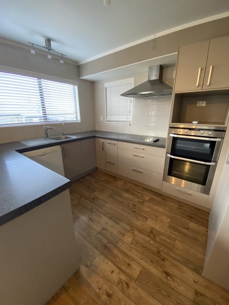 1441 Egmont Road, Inglewood - Carousel 2