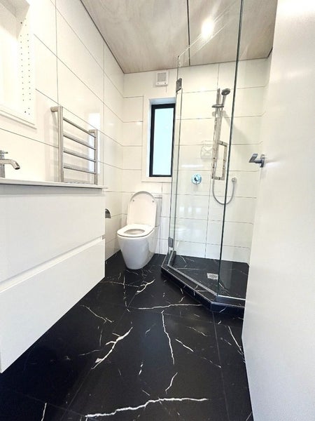 5/764 Beach Road, Browns Bay, Auckland - Carousel 2