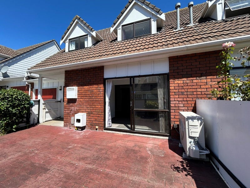 2/49 Mana Esplanade, Paremata, Porirua - Carousel 2