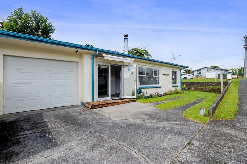 33A Maire Street, Inglewood, Inglewood - Carousel 1