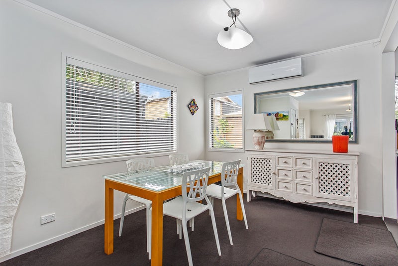 2/66 Alford Street, Waterview, Auckland - Carousel 26