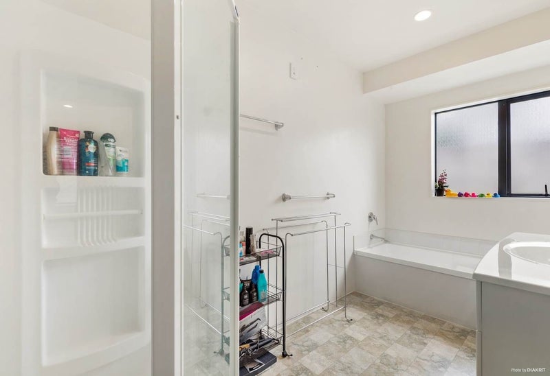 50D Godley Road, Green Bay, Auckland - Carousel 12