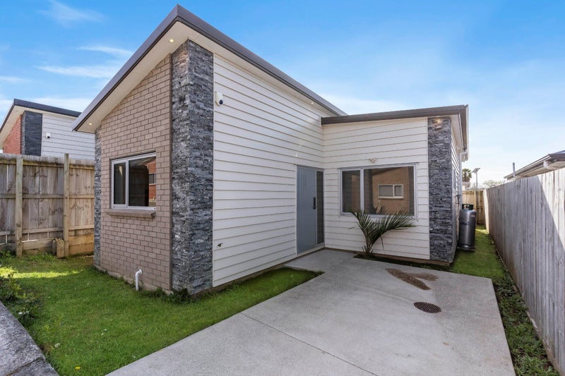 47B Senator Drive, Manurewa, Auckland - Carousel 2
