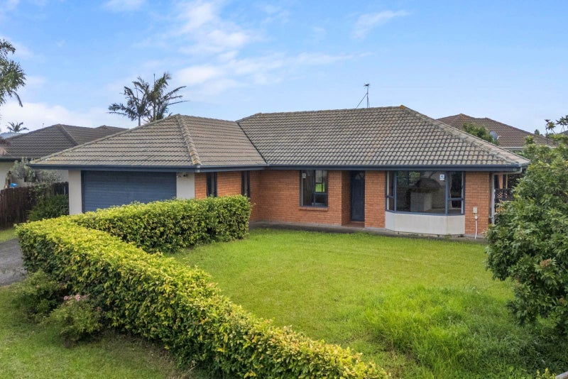 10 Frank Bunce Grove, Flat Bush, Auckland - Carousel 26