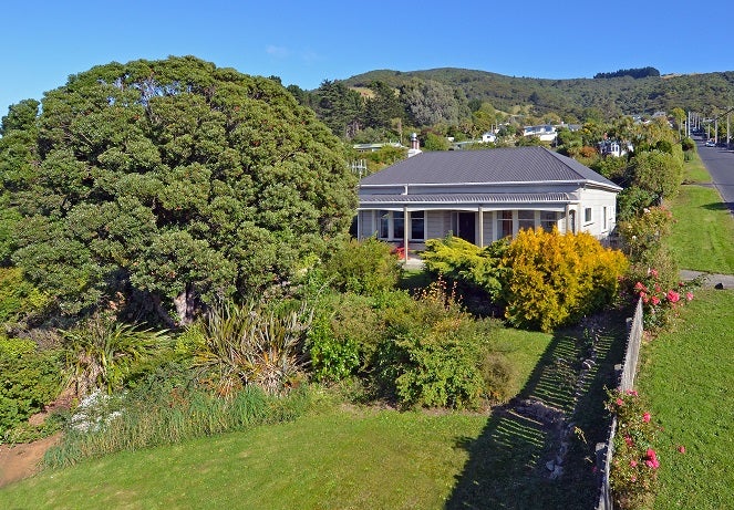 1 Huia Street, Saint Leonards, Dunedin - Carousel 17