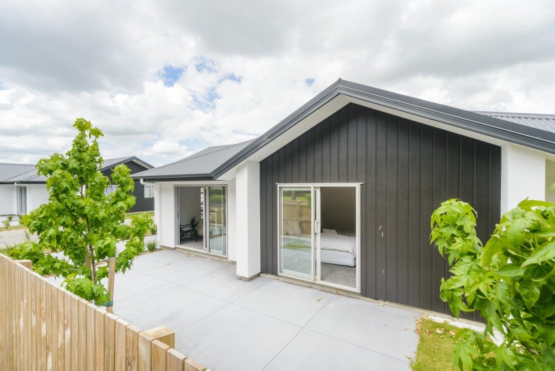 656A Pioneer Highway, Highbury, Palmerston North - Carousel 1