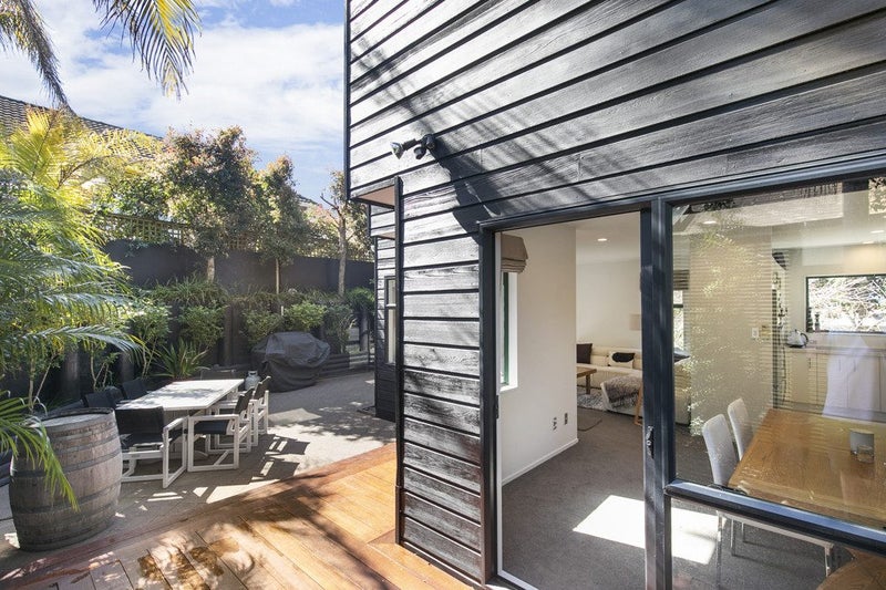 2/113 Atkin Avenue, Mission Bay, Auckland - Carousel 2