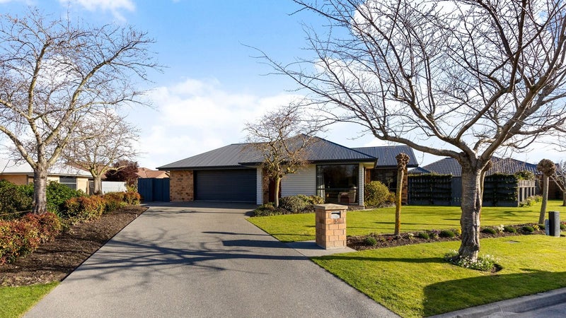 5 Donovan Place, Aidanfield, Christchurch - Carousel 1