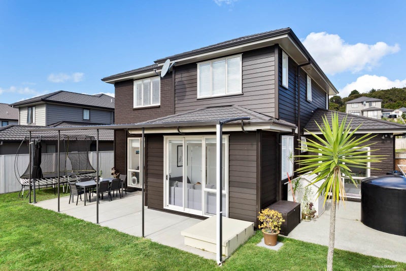 99 Mackay Drive, Greenhithe, Auckland - Carousel 2