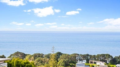 38 Castor Bay Road, Castor Bay, Auckland - Carousel 1