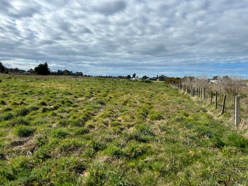 11 Nukanoa Lane, Bridge Pa, Hastings - Carousel 2