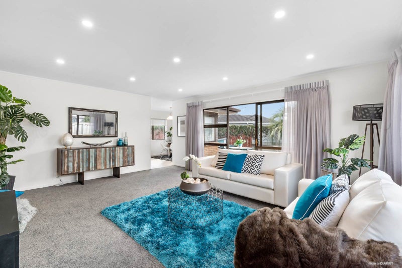 1/16 Ross Martin Court, Conifer Grove, Takanini - Carousel 2