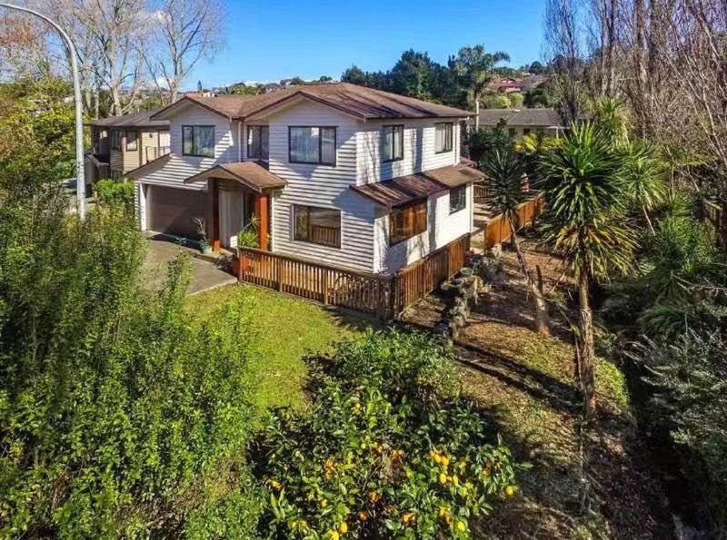 29 Capricorn Place, Browns Bay, Auckland - Carousel 1