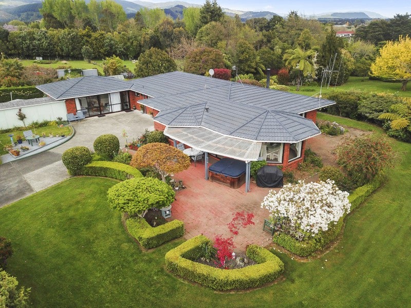 53 Railway Terrace, Ohau, Levin - Carousel 1