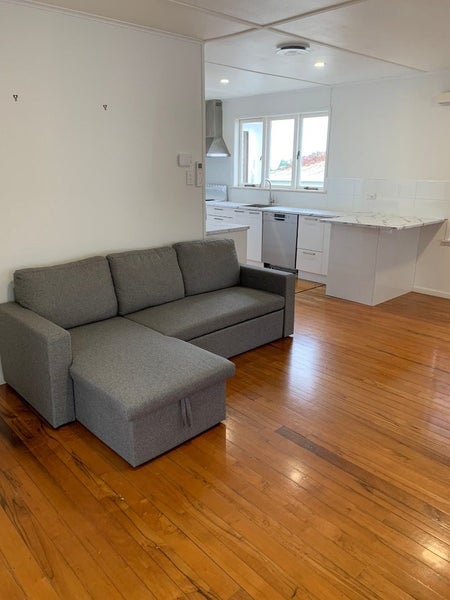 1A Ngatiawa Street, One Tree Hill, Auckland - Carousel 2