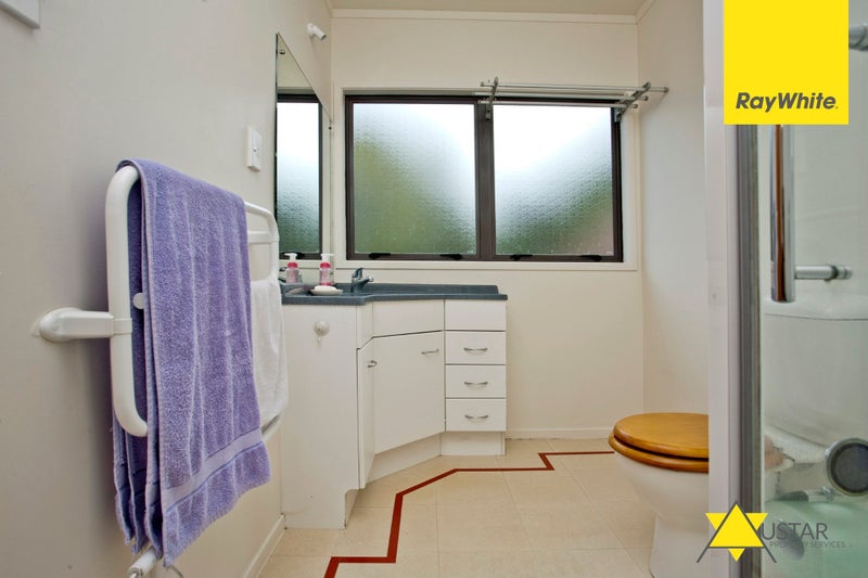 20 Portsea Place, Chatswood, Auckland - Carousel 18