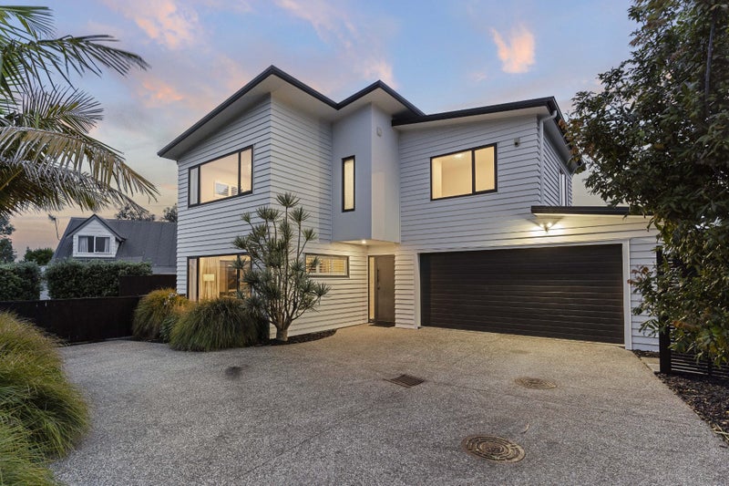 8A Carrs Place, Ellerslie, Auckland - Carousel 1