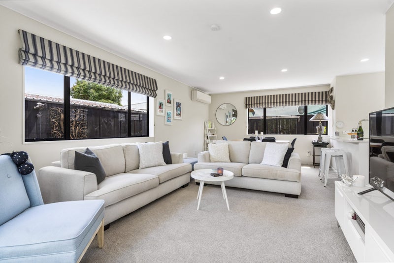 12B Invermay Avenue, Mount Roskill, Auckland - Carousel 2