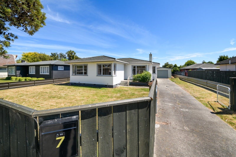7 College Street, Awapuni, Palmerston North - Carousel 1