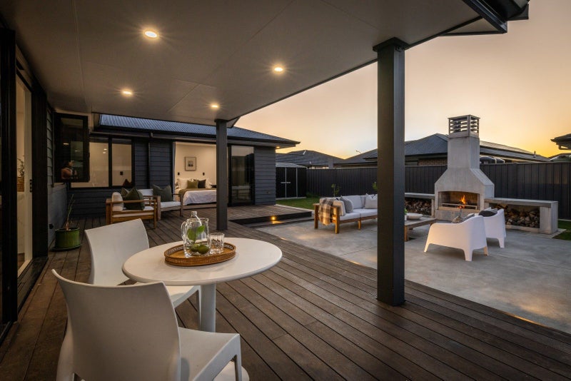 10 Meech Way, Frimley, Hastings - Carousel 1