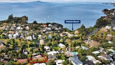 2/970 Beach Road, Torbay, Auckland - Carousel 1