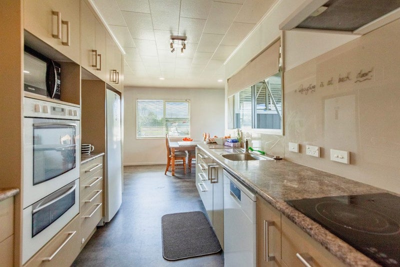 10 Hereford Place, Tamatea, Napier - Carousel 2