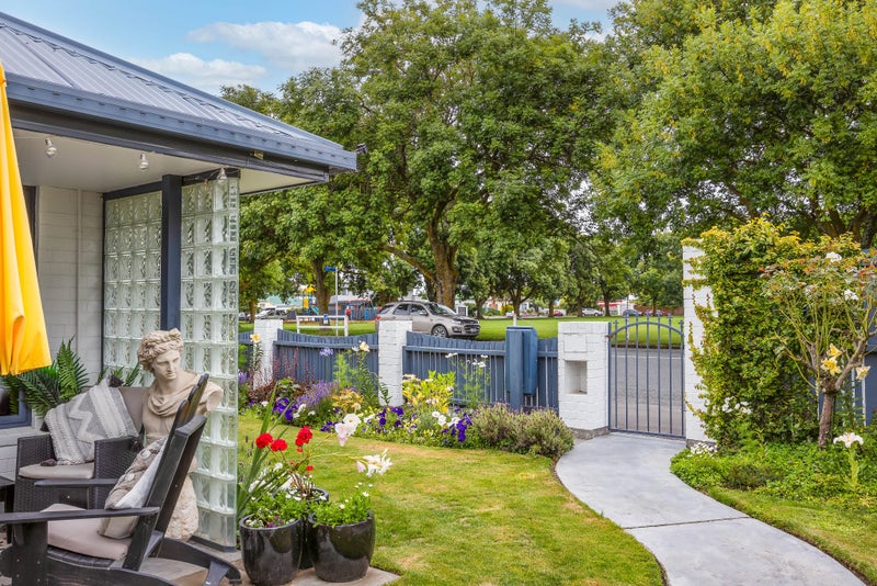 21 Mona Square, Ashburton, Ashburton - Carousel 16