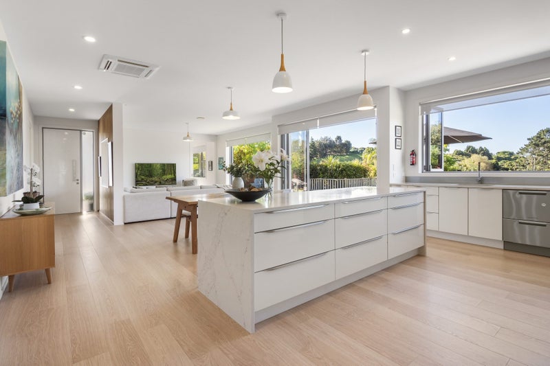 14 Orakei Place, Welcome Bay, Tauranga - Carousel 1