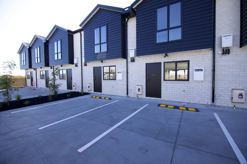 10/52 Queens Avenue, Frankton, Hamilton - Carousel 1