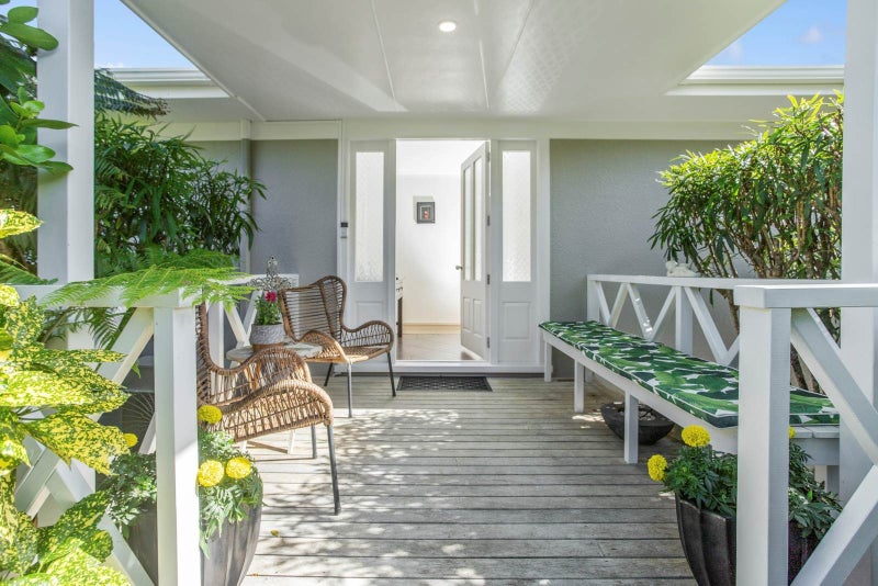 9 Ilex Place, Totara Heights, Auckland - Carousel 2