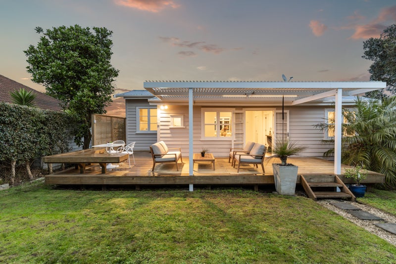 28A Mays Road, Onehunga, Auckland - Carousel 1