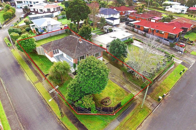 12 Arthur Road, Hillpark, Auckland - Carousel 1