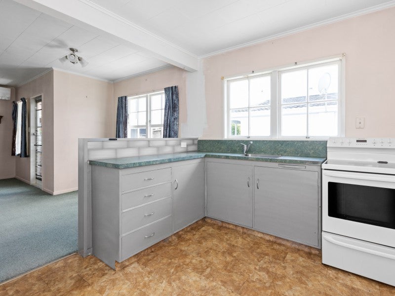 39 Coventry Avenue, Tamatea, Napier - Carousel 2