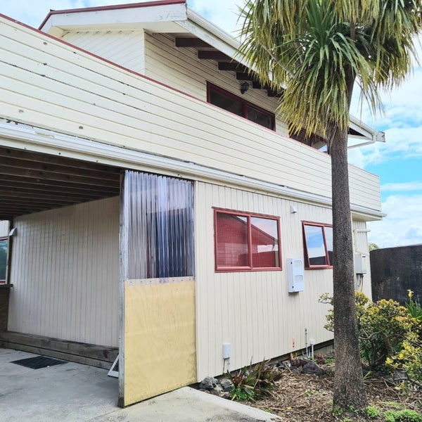 7 Delshaw Avenue, Stanmore Bay, Whangaparaoa - Carousel 1