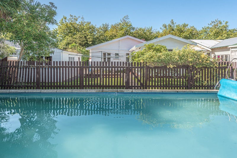 10 Godwin Crescent, College Estate, Whanganui - Carousel 2