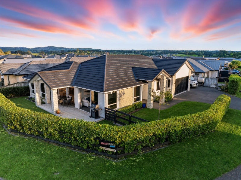 46 Penetaka Heights, Pyes Pa, Tauranga - Carousel 1