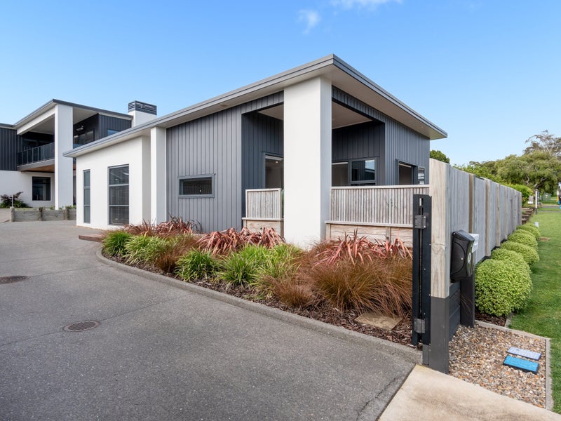 20A Levers Road, Matua, Tauranga - Carousel 1