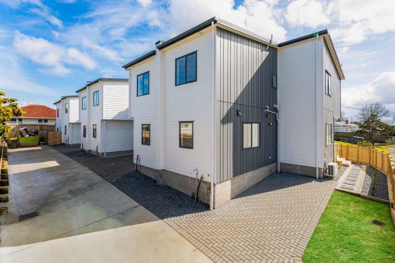 2B Clutha Crescent, Clover Park, Auckland - Carousel 8