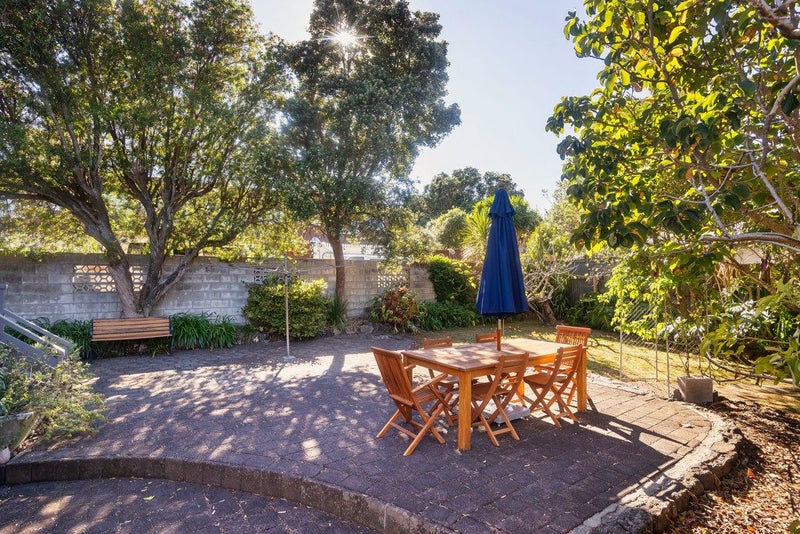 32 Willcott Street, Mount Albert, Auckland - Carousel 2