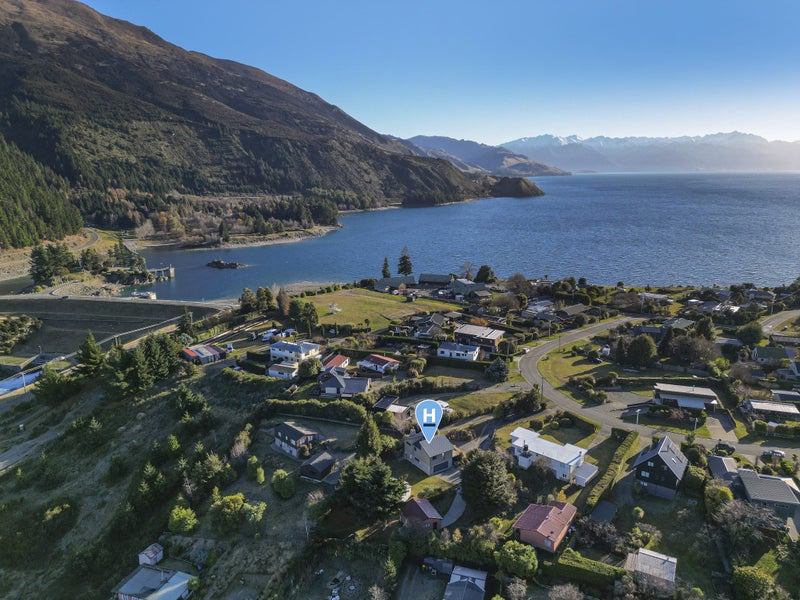 35 Parry Crescent, Lake Hāwea - Carousel 2