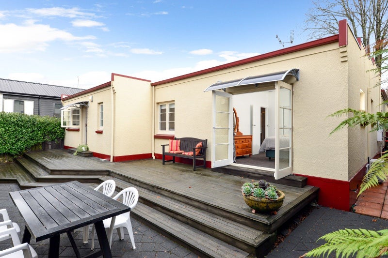 5 Fow Street, Hamilton Central, Hamilton - Carousel 2