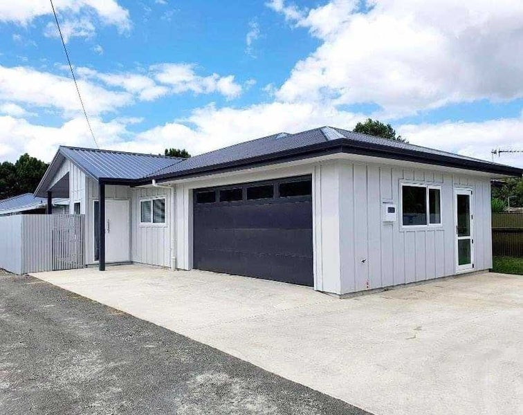 702B Murdoch Road East, Akina, Hastings - Carousel 1